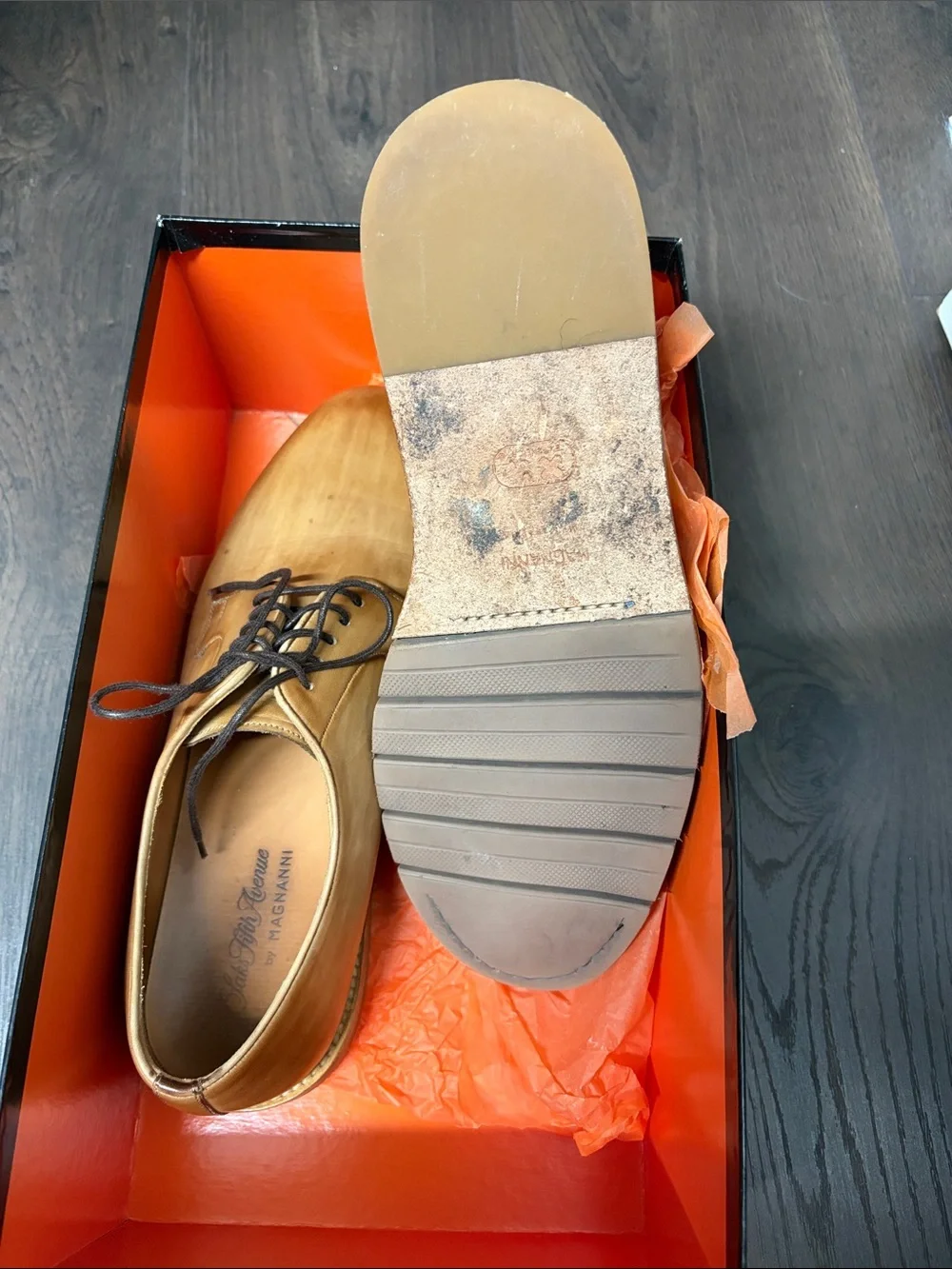 Magnanni Tan Leather Derby Shoes with Dark Brown Laces